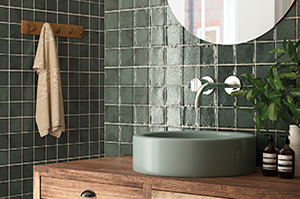 altea_pine_green_10x10_bath_ms.jpg